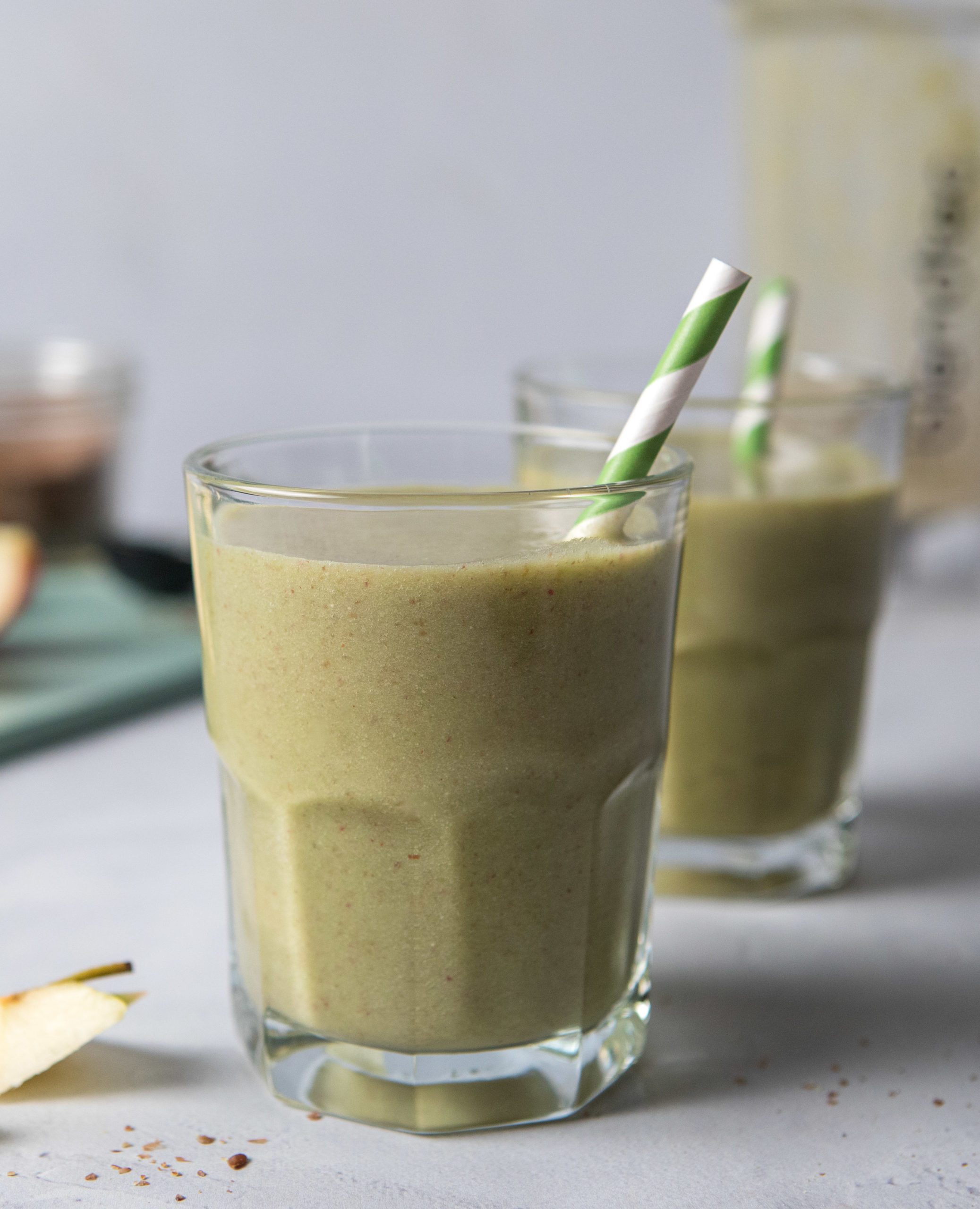 Green PineAPPLE Smoothie Recipe - Washington Apples